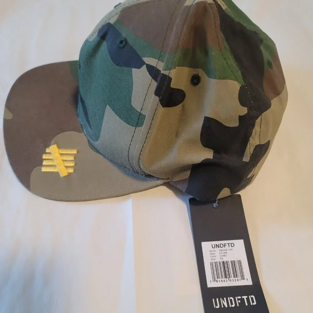 Undefeated Snapback Hat Camo & Gold Logos OSFA New With Tags Rare Find
